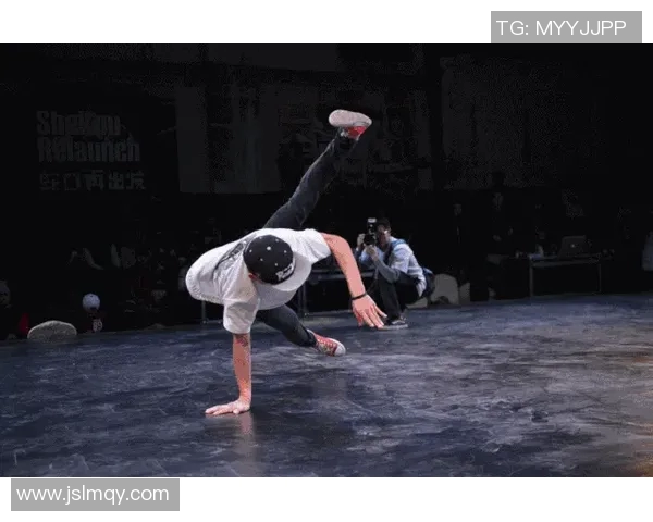 广州街舞队的盯防技巧揭秘与街舞文化的深度解析 广州街舞队的盯防技巧揭秘与街舞文化的深度解析