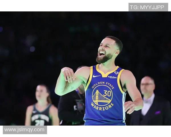 库里三分球总数突破4000大关成为NBA历史第一人再创辉煌纪录