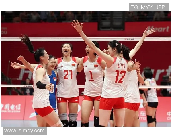 河南女排与上海女排激战正酣谁将赢得这场巅峰对决的胜利 河南女排与上海女排激战正酣谁将赢得这场巅峰对决的胜利