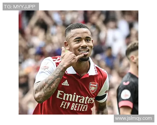 马丁内利:从青涩小将到足球场上的闪耀明星之路 马丁内利:从青涩小将到足球场上的闪耀明星之路