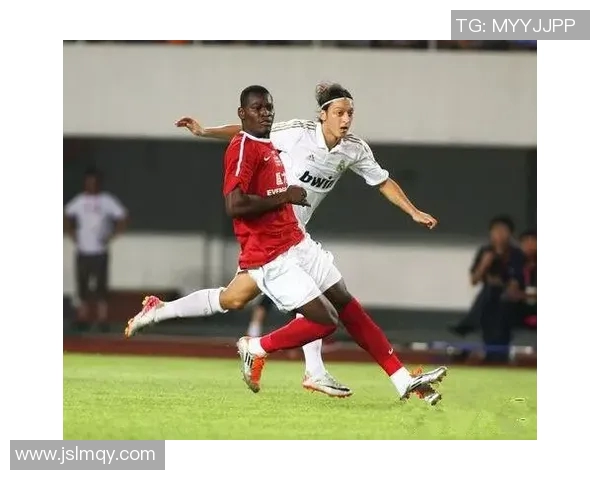 2014年广州恒大与柏队激战回顾:巅峰对决中的精彩瞬间与战术分析 2014年广州恒大与柏队激战回顾:巅峰对决中的精彩瞬间与战术分析