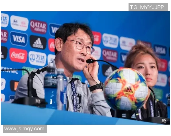 2020年中国与韩国足球对抗赛精彩回顾与赛后分析 2020年中国与韩国足球对抗赛精彩回顾与赛后分析