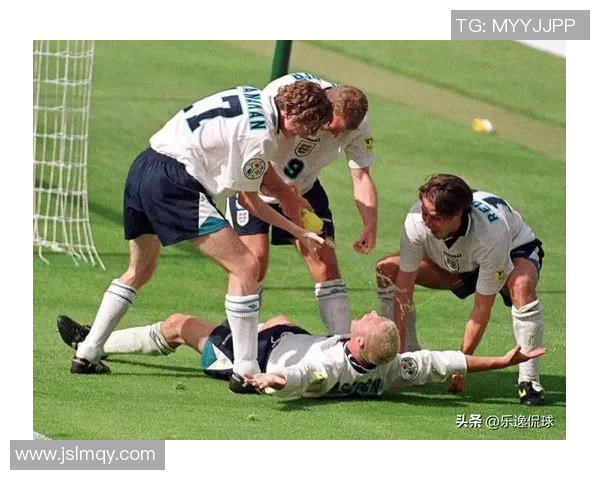 印度尼西亚与香港足球对决精彩纷呈期待激烈碰撞与精彩进球